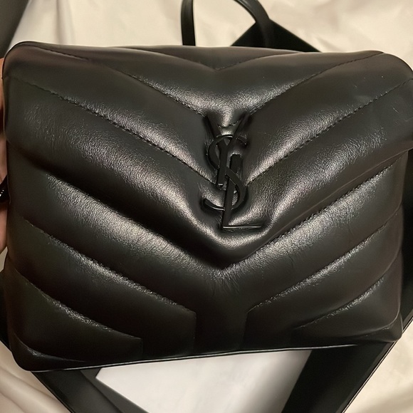 Authentic Saint Laurent (YSL) Loulou Toy Matalesse - Picture 3 of 12